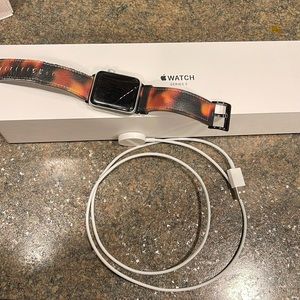 Apple Watch Series 3 - GPS  42 mm Silver Aluminum